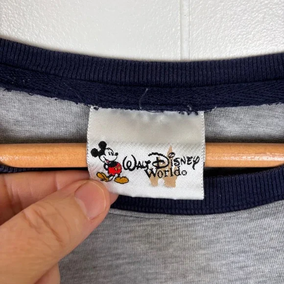 RARE VTG‎ 90s Walt Disney World Embroidered Mickey Mouse Tee 3/4 Sleeve Cotton